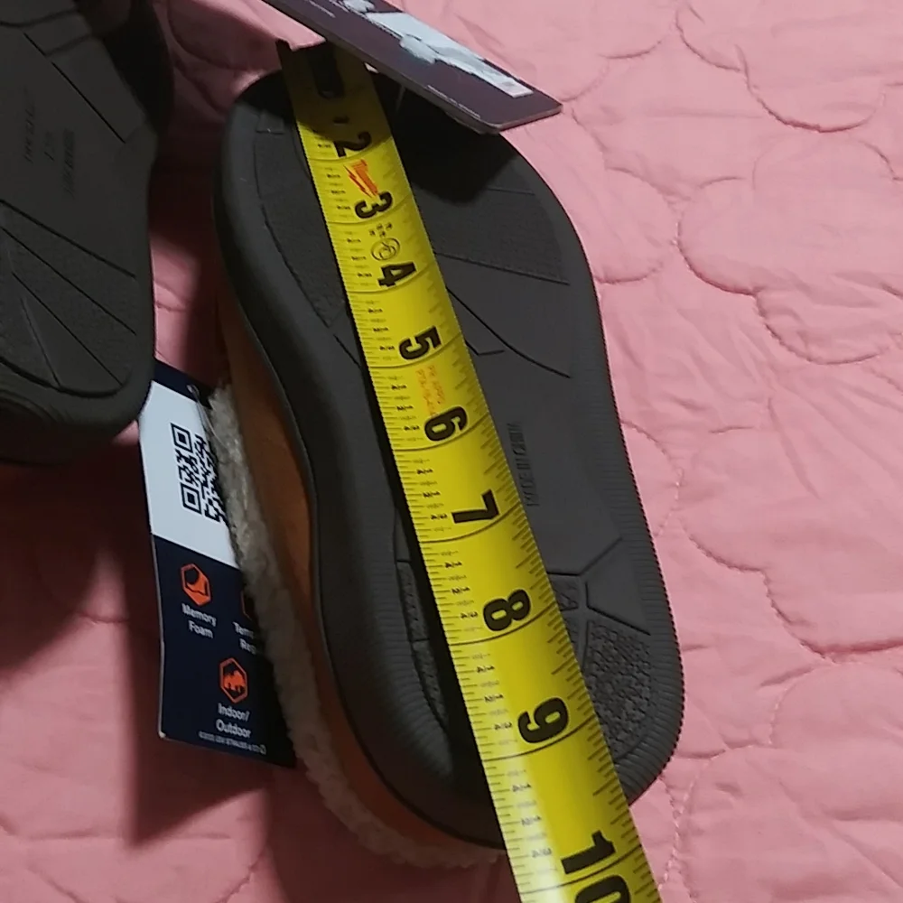 New Dockers slippers.